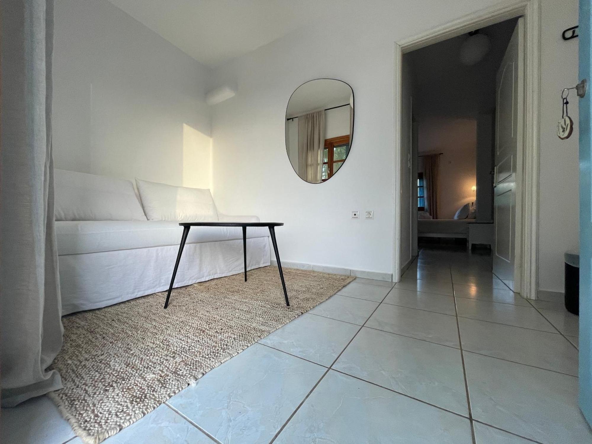 Eight Dimensions Capari Suites Elafonisos Habitación foto