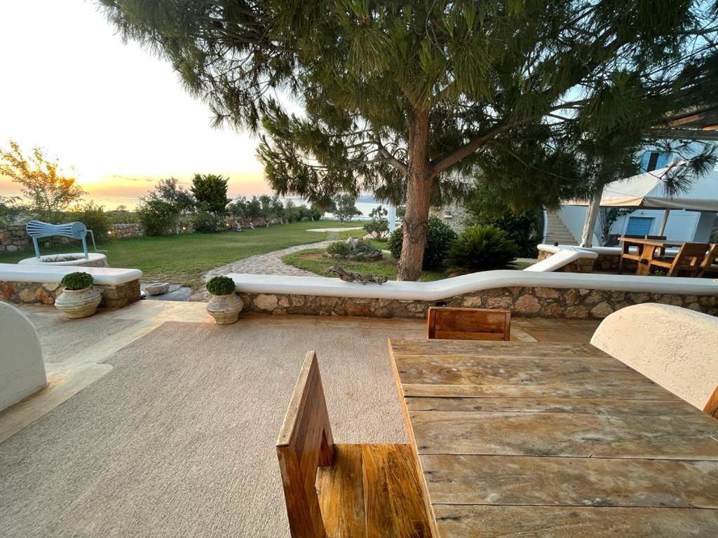Eight Dimensions Capari Suites Elafonisos Habitación foto