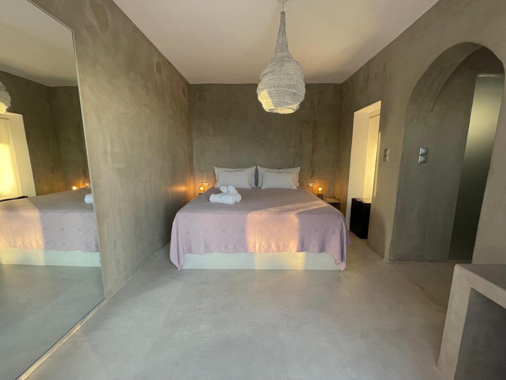 Eight Dimensions Capari Suites Elafonisos Habitación foto